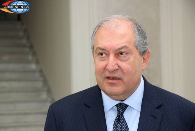 Sarkissian departs to Artsakh for Independence Day celebrations 