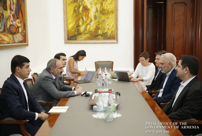 Armenian PM, Tumo center’s board members discuss opportunities of future development of 
information technologies