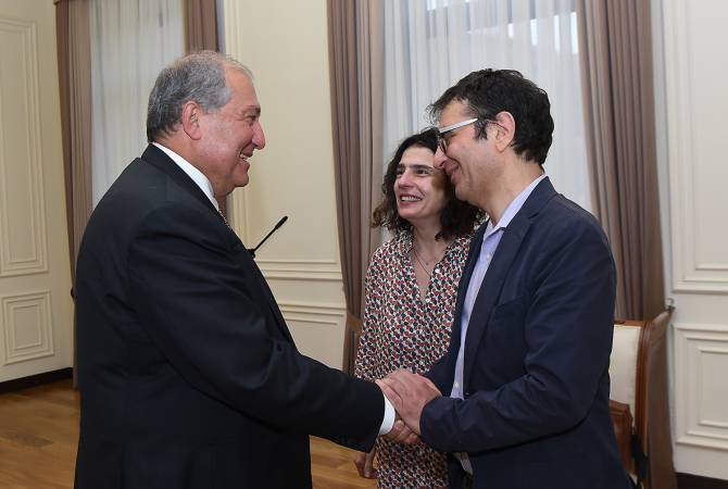 President Sarkissian receives Atom Egoyan and Arsinée Khanjian