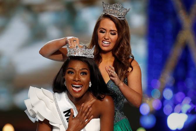 Nia Franklin crowned Miss America 2018 