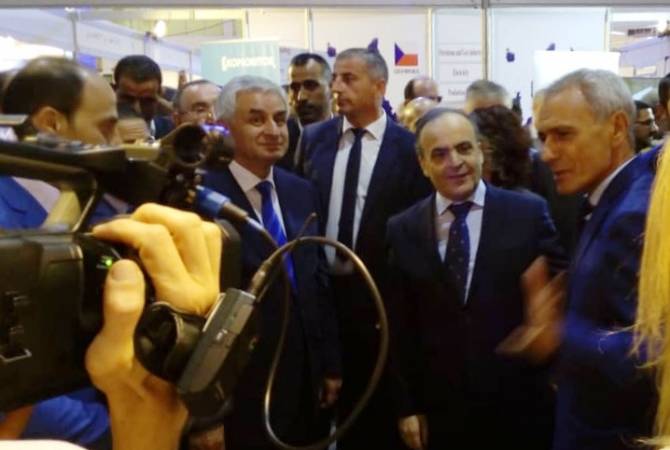 Syrian PM visits Armenian pavilion at 60th International Expo of Damascus 