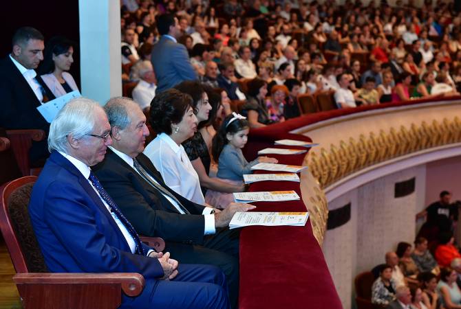 Президент Армении присутствовал на торжественном открытии 12-го Ереванского 
международного музыкального фестиваля

