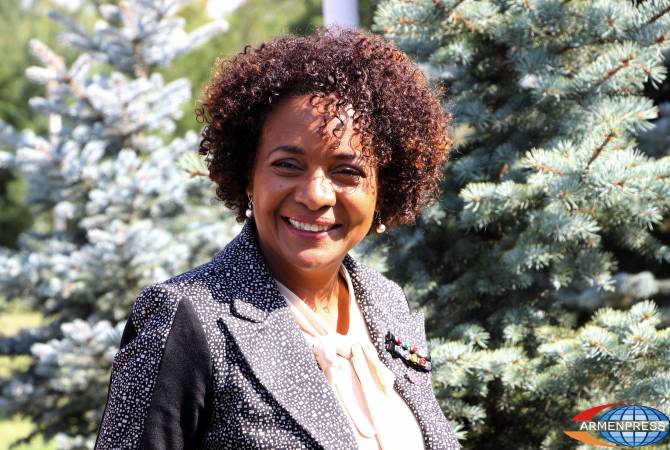 ‘My visit to Armenian Genocide memorial symbolizes remembrance of entire Francophone 
family’ – OIF Secretary General Michaelle Jean says in Tsitsernakaberd