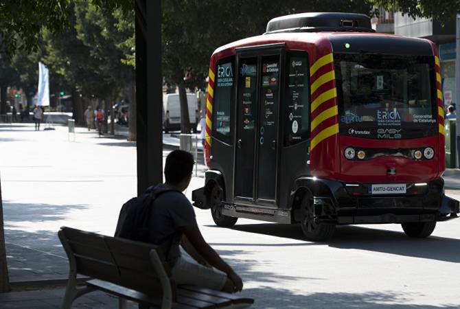 В Каталонии запустили автобус без водителя