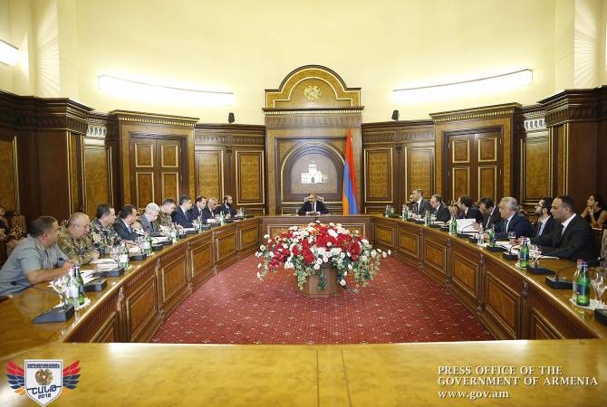 “Шант-2018”: Премьер-министр Армении провел заседание Совета безопасности

