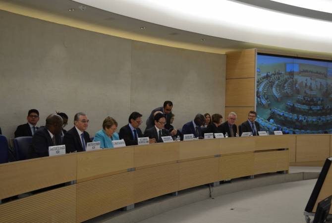 وزير خارجية أرمينيا زوهراب مناتساكانيان يلقي كلمة افتتاحية بمناسبة الذكرى ال70 لاتفاقية منع جريمة 
الإبادة الجماعية والمعاقبة عليها بمجلس حقوق الإنسان التابع للأمم المتحدة في جنيف