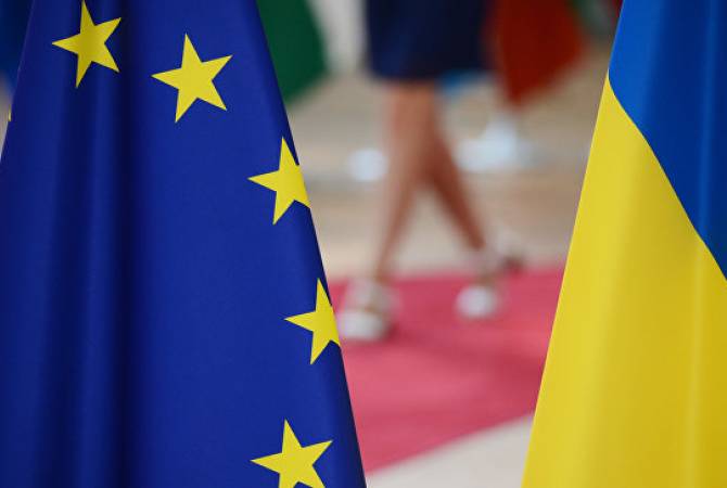 Украина и ЕС подписали программу финансовой помощи в размере миллиарда евро