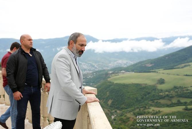بالعام المقبل ستعلن شركة يريفان براندي عن سعر شراء العنب في ال1 من أبريل -رئيس الوزراء الأرميني 
نيكول باشينيان يزور فرع أرمافير للشركة-
