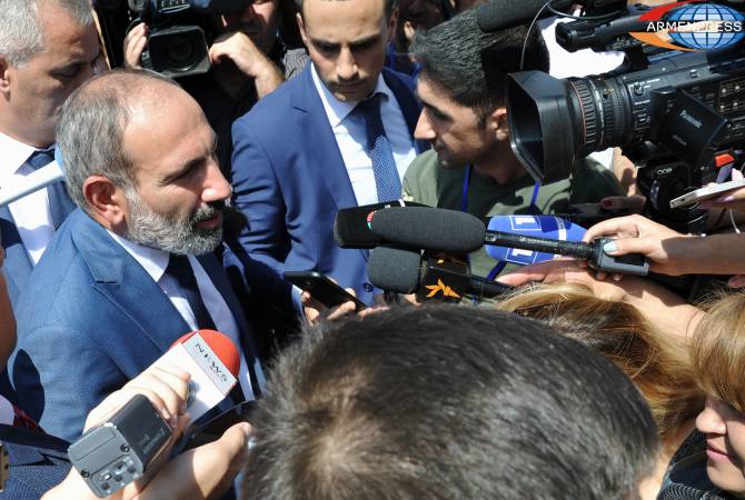 PM Nikol Pashinyan expresses support to mayoral candidate Naira Zohrabyan over online insults