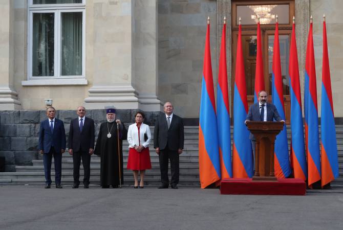 Президент Саркисян присутствовал на приеме по случаю Дня Независимости Республики 
Армения
