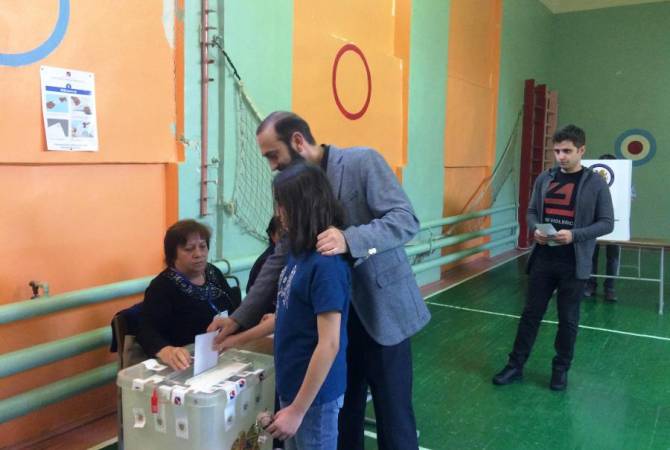 Արարատ Միրզոյանը քվեարկել է հանուն  հեղափոխության արժեքների և հանուն նոր 
Հայաստանի

 

 