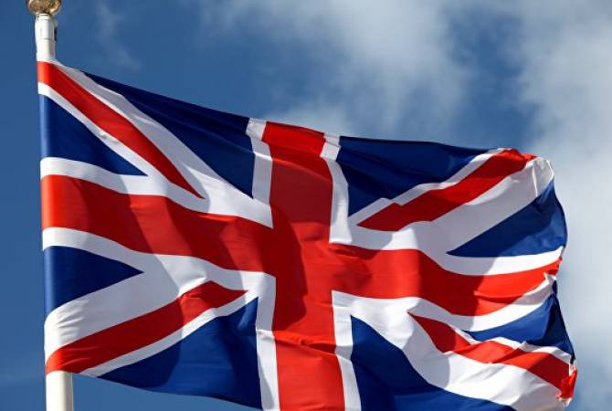 FT: кабмин Великобритании одобрил компромиссный план по миграции