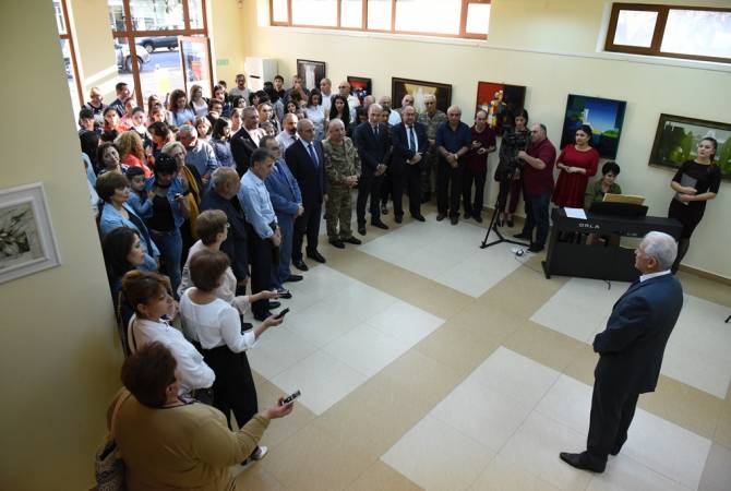 Artsakh’s President attends opening of personal exhibition of Czech-Armenian artist  