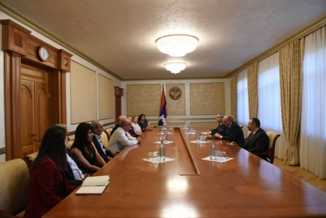 Президент Республики Арцах принял делегацию благотворительного фонда “Туфенкян”

