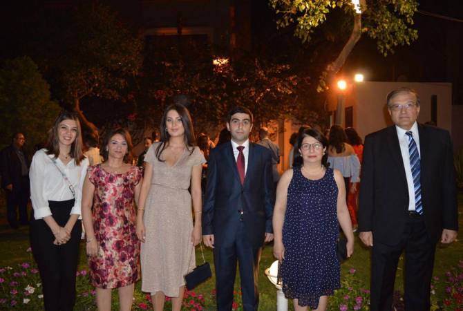 حفل استقبال رسمي بمناسبة الذكرى ال27 لإعادة استقلال أرمينيا في سفارة أرمينيا بمصر بحضور عدد 
كبير من كبار المسؤلين والضيوف