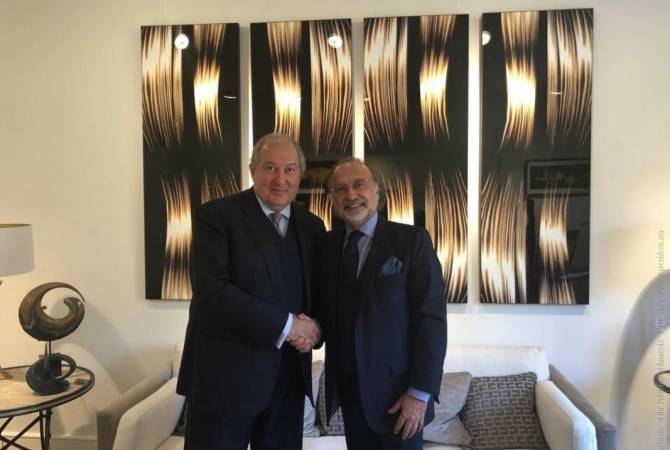 Президент Армении Армен Саркисян достиг соглашения о программе сотрудничества с 
руководителем компании «Дассо»