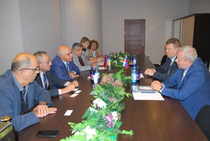ՀՀ-ում ՌԴ դեսպանն այցելել է  Հայաստանի արդյունաբերողների և գործարարների 
միություն               

