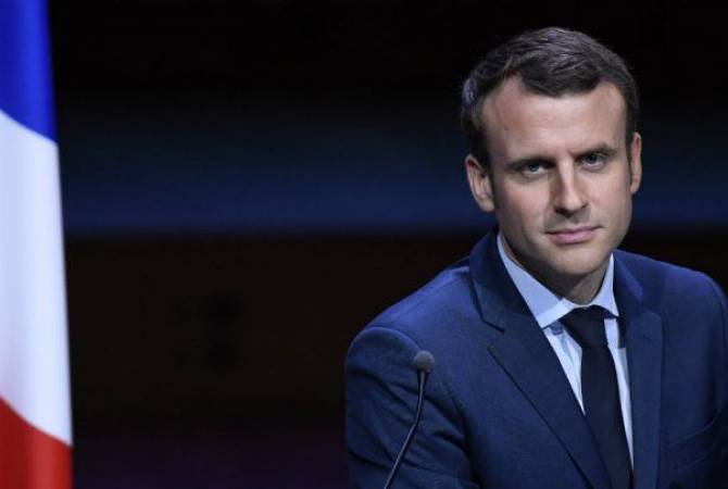 Macron tweets Aznavour condolences in Armenian language 