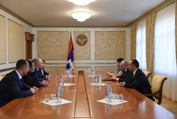 Artsakh’s president holds meeting with new director of Hayastan All Armenian Fund
