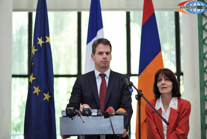 Jonathan Lacôte a exprimé sa conviction que le Sommet de la Francophonie se tiendrait à un 
haut niveau à Erevan
