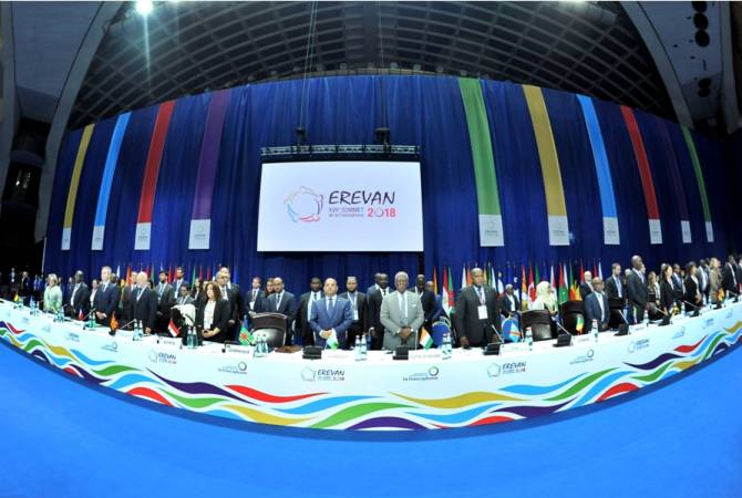 انطلاق المؤتمر الوزاري للمنظمة الدولية للفرانكفونية بيريفان مع دقيقة صمت تكريماً لروح الراحل الكبير 
شارل أزنافور