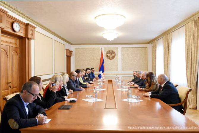President of Artsakh holds meeting with Valence Mayor 