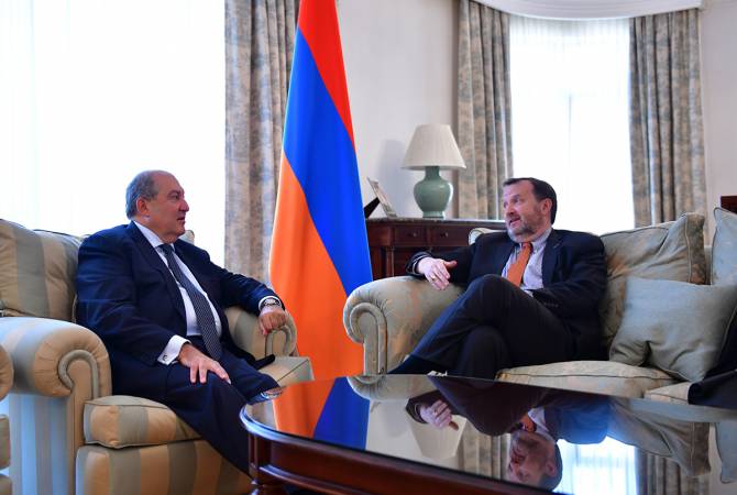 Armen Sarkissian a eu une rencontre d’adieu avec l’ambassadeur des Etats-Unis Richard Mills 