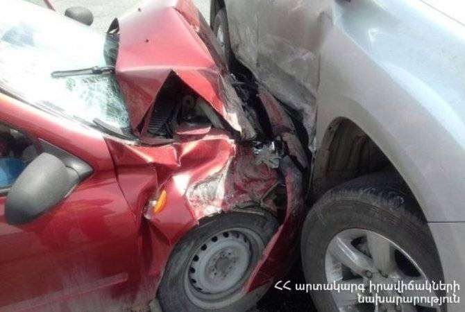 ДТП в Эчмиадзине — пострадал пассажир