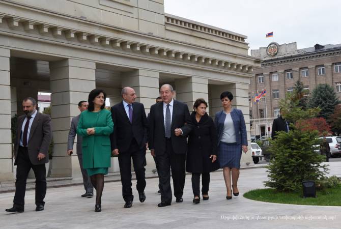 Presidents of Armenia and Artsakh discuss mutual cooperation between two Armenian states 