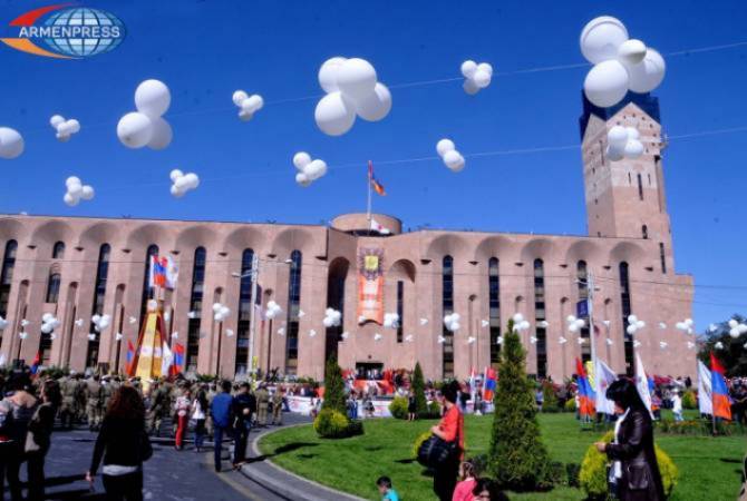 Наира Зограбян предлагает праздновать День Еревана во второе воскресенье октября