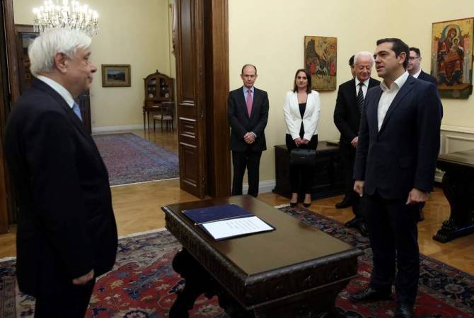 Ципрас официально возглавил МИД Греции

