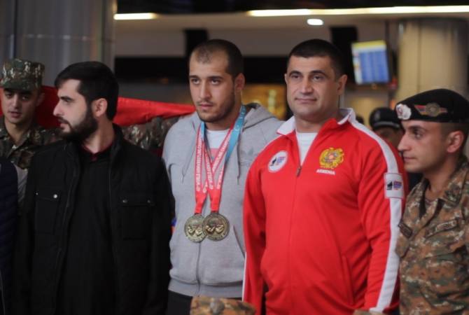 المقدّم بالجيش الأرميني دافيت داديكيان يفوز ببطولة العالم للإطاحة باليد التي أقيمت بتركيا