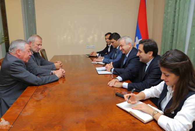  Le Président du Parlement de la République d'Artsakh a reçu François Pupponi et François 
Rochebloine
