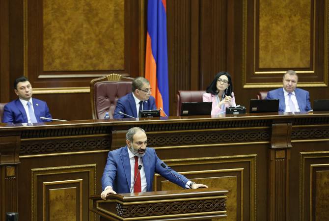 В ходе процесса роспуска парламента на первом этапе Пашинян не избран премьер-
министром