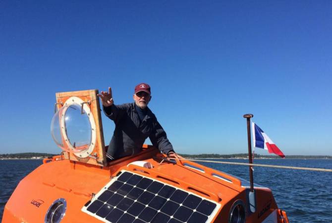Parisien: французский пенсионер планирует переплыть Атлантику в бочке