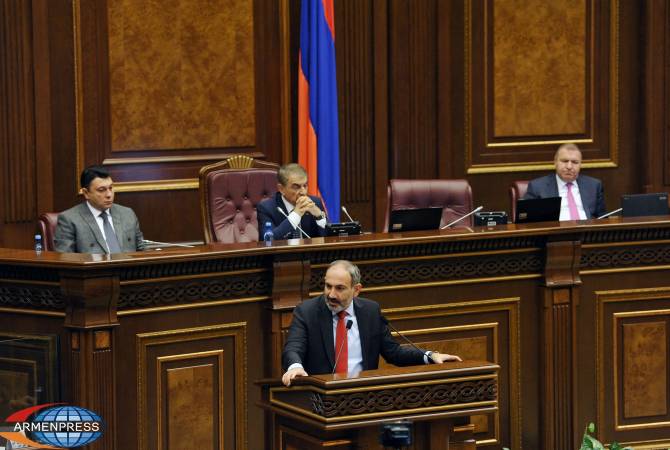 انتعاش اقتصاد أرمينيا بصورة إيجابية نحن بحاجة للتحول من بلد التعدين والمراهنات إلى بلد موجه للإنتاج 
التكنولوجي والتصدير- رئيس الوزراء بالنيابة نيكول باشينيان-