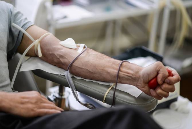 Մոսկվայում կորոնավիրուսով վարակված առաջին հիվանդներին են փոխներարկվել արդեն բուժված անձանց արյան պլազմաները. ՏԱՍՍ