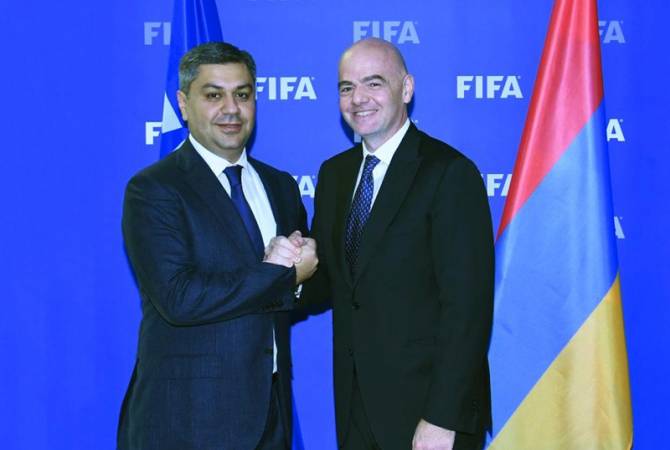 President of Football Federation of Armenia meets FIFA President in Switzerland