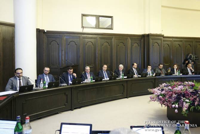 Правительство Армении выделит средства на проведение внеочередных парламентских выборов ЦИК, полиции и Министерству юстиции