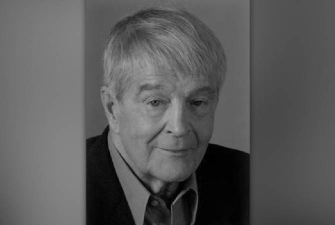 Actor, narrator Douglas Rain dead at 90 