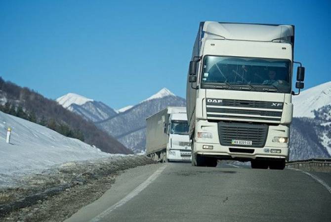 Посольство Армении в Грузии сообщает, что дорога Гудаури-Коби открыта

