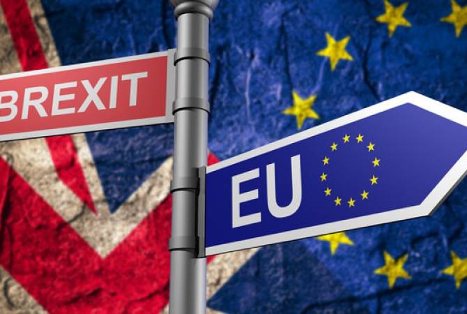 Британское правительство согласовало текст соглашения о Brexit