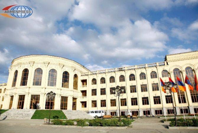 Գյումրու ավագանին քաղաքի անօթեւանության խնդրի լուծման ուղերձով կդիմի ՀՀ 
կառավարությանը
