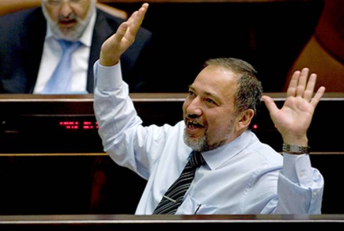 BREAKING: Israeli defense minister resigns 