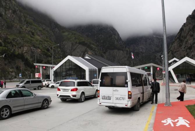 Upper Lars checkpoint shut down 