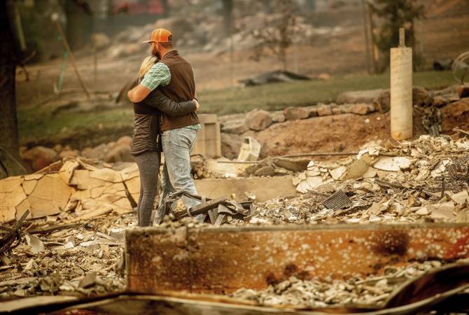 Трамп встретится с пострадавшими от пожаров в Калифорнии
