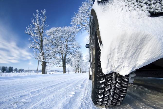 МЧС рекомендует водителям ездить  исключительно с зимними шинами