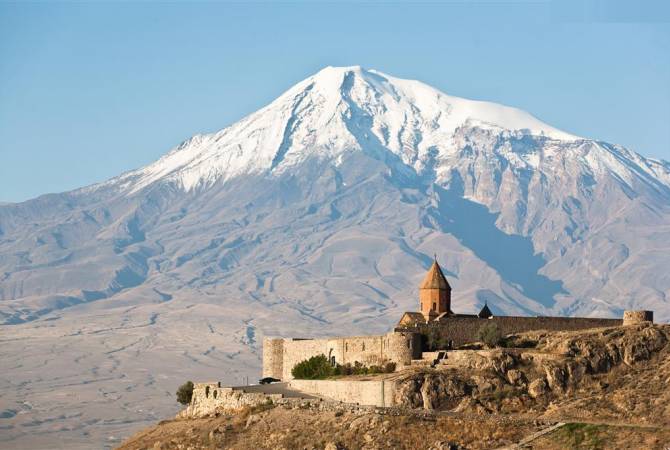 العثور على أرمينيا الخاصة بي، قرن بعد الإبادة-رئيسة تحرير "فاينانشيال تايمز" ليلى رابابتولوس-من أصل 
أرمني- تنشر مقالة واسعة عن جذورها ورحلتها إلى وطنها التاريخي-