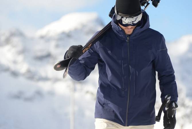В Швейцарии разработали "умную" куртку, способную испарять пот