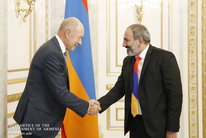 Nikol Pashinyan receives Chairman of Board of the CRONIMET Mining AG Guenter Pilarsky